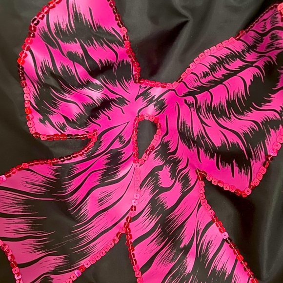 VERA WANG "Lovestruck" 🖤BLACK & PINK🩷 SEQUIN BOW TOTE SHOULDER BAG 🌟NWT🌟 - Picture 2 of 11